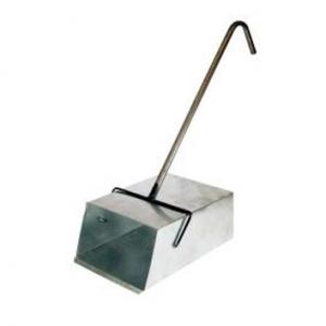 Совок-ловушка оцинк. большой с деревянной ручкой арт.1211208/603586